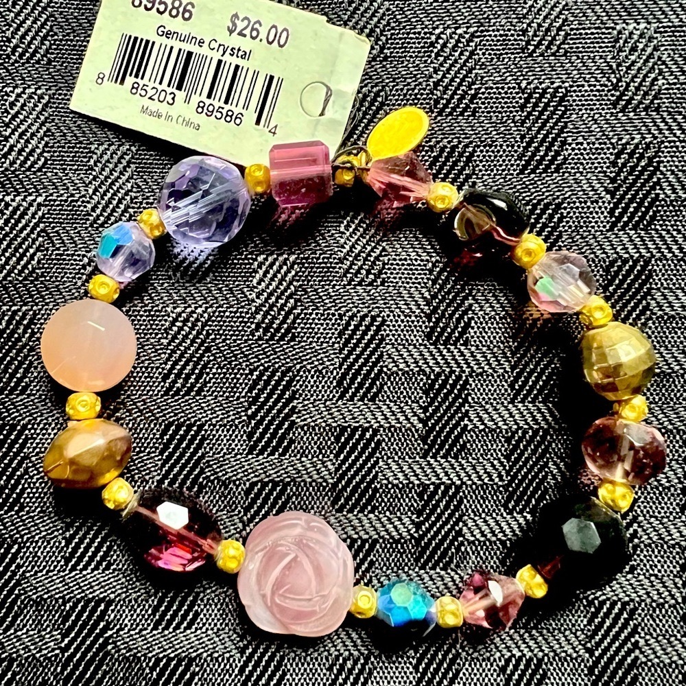 🌹Carved Purple Rose & Gold Tone w/Faceted Beads Stretch Bracelet by Cookie Lee - Picture 4 of 6